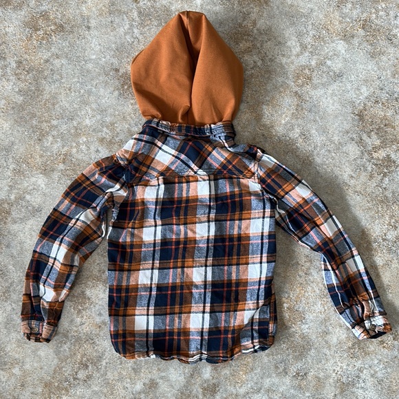 Boys Mid Flannel Button Up Shirt with Hood - Picture 3 of 3